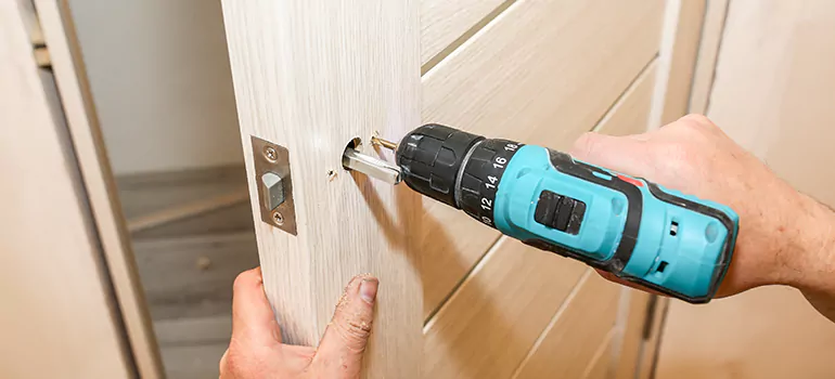 Old Door Knob Repair in Seminole, FL