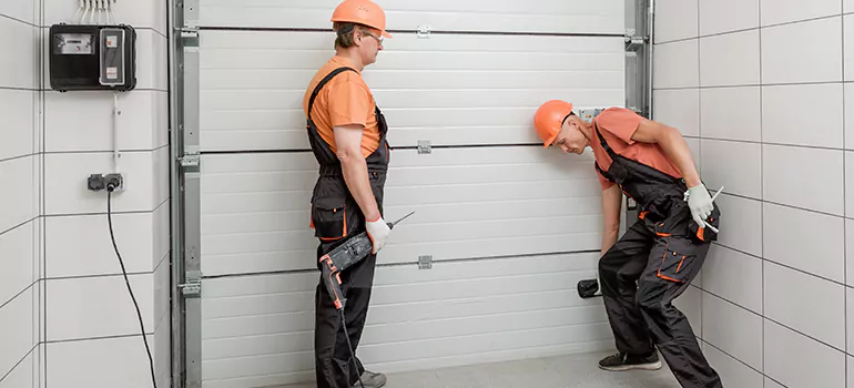 Secure Garage Door Repair in Seminole, FL